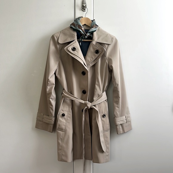 London Fog Jackets & Blazers - London Fog raincoat